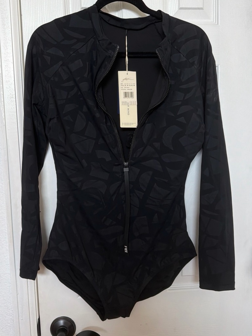 Gottex Black Long-Sleeve Zip Front Bodysuit xl
